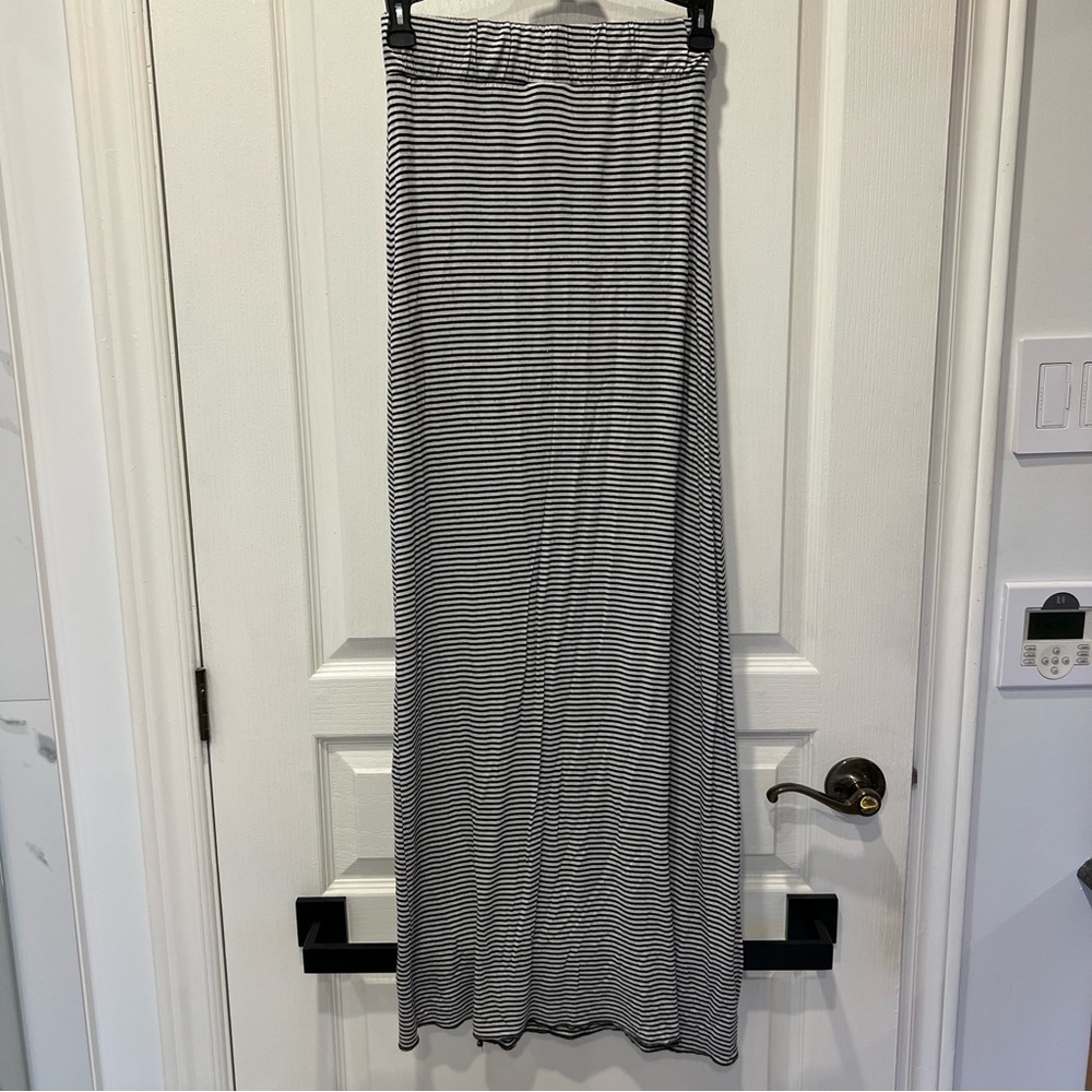 ONLY black & white striped maxi skirt - Picture 2 of 4